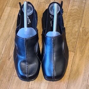 Easy Street Women's flats (OCBB-X)